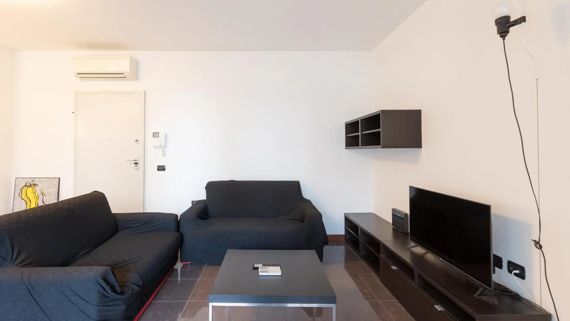 Bright Two Bedrooms Apartment With Terrace Zanuso - Mirable Pm 밀라노 이탈리아